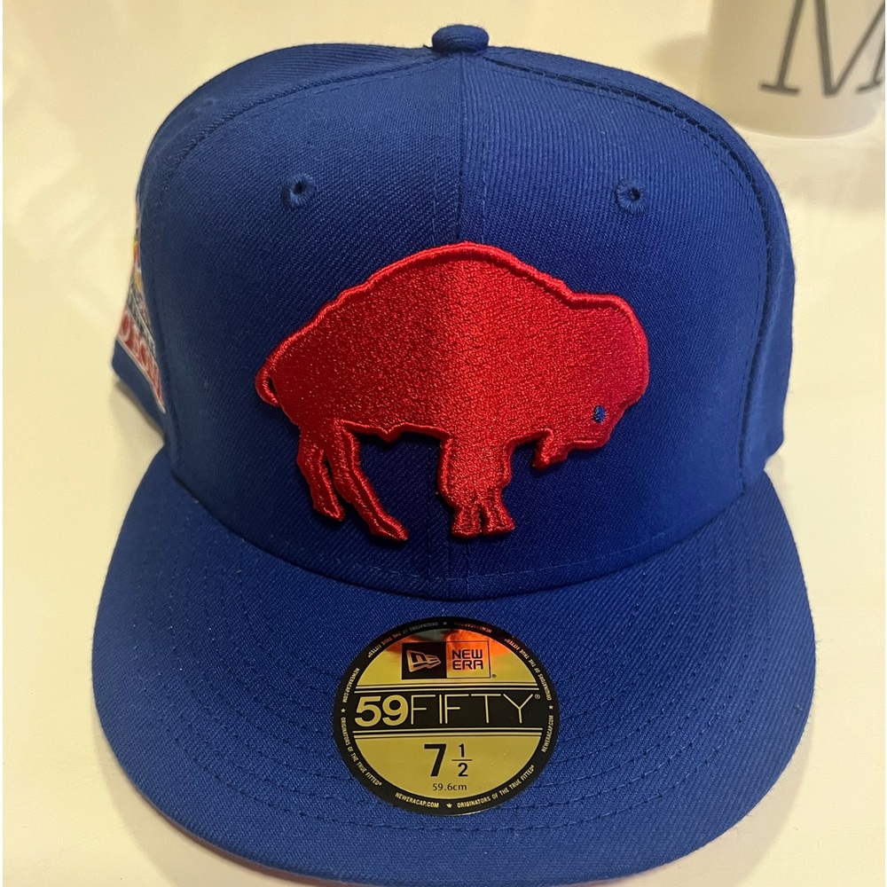 Buffalo Bills standing buffalo fitted cap